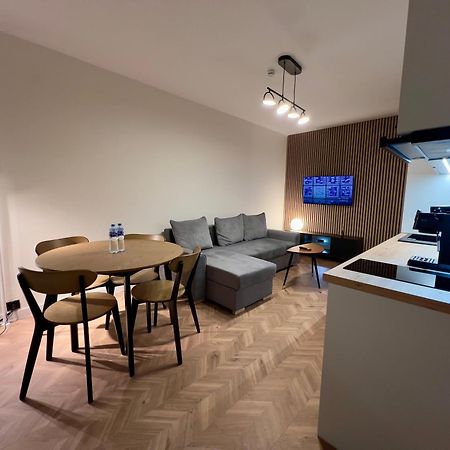 Апартаменты Apartament Dworcowa Конин Экстерьер фото